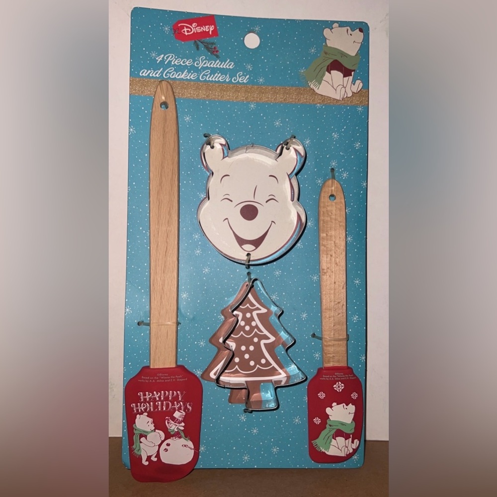 Disney Festive Red Spatula and Silver Cookie Cutter Set